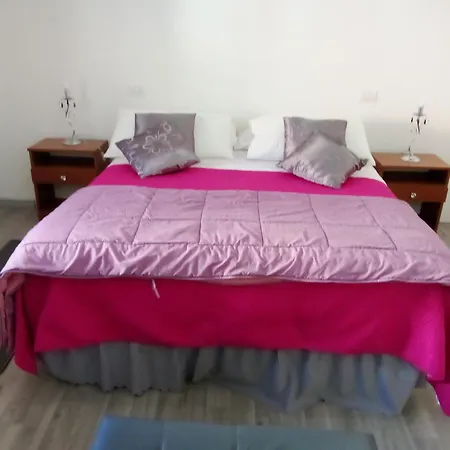 Homestay Double Room, Shared Bathroom Olbia