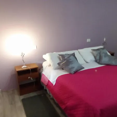 Homestay Double Room, Shared Bathroom Olbia